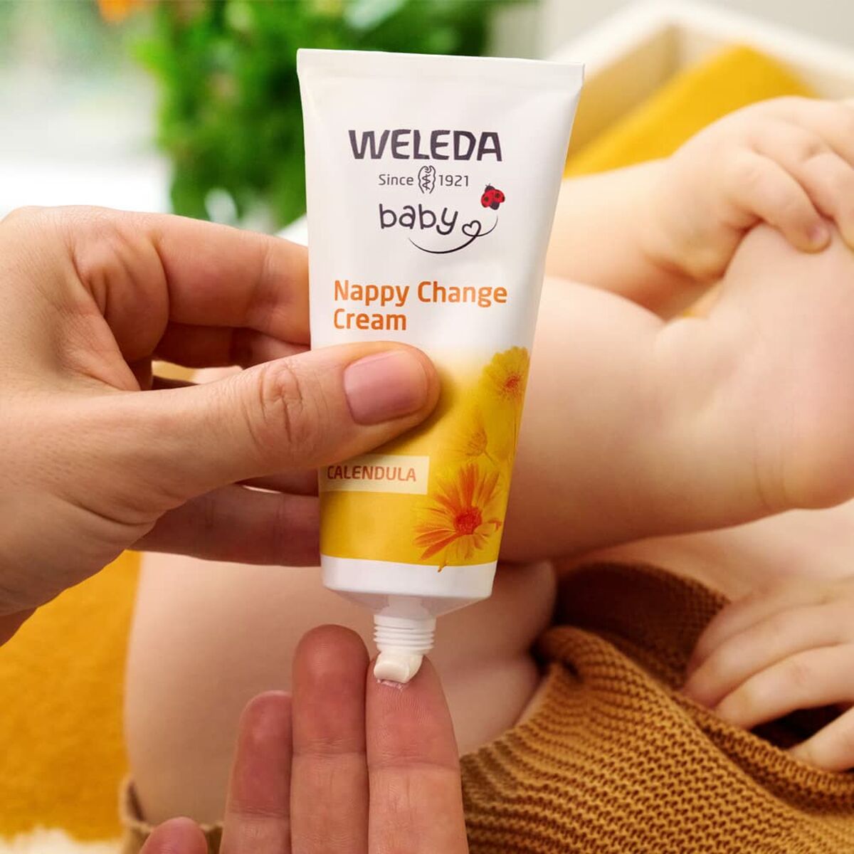 Saugantis vystymo losjonas Weleda Baby Calendula 30 ml